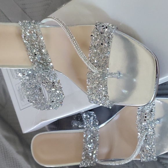 Shoes - Picture 2 of 4